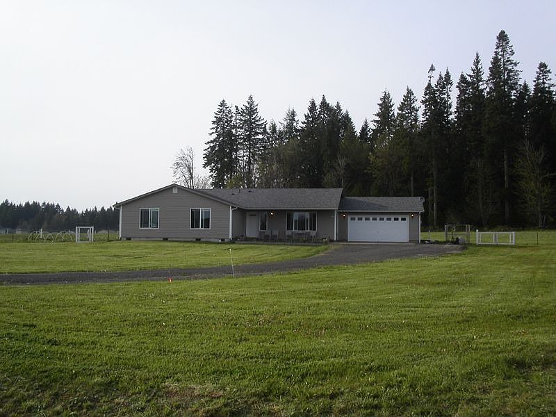 1st image of 127 Rainier Dr