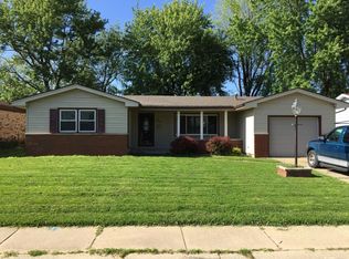 1746 E Hinsdale Ave, Decatur, IL 62526