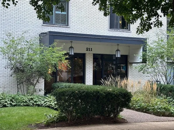 211 Elgin Ave APT 4A, Forest Park, IL 60130
