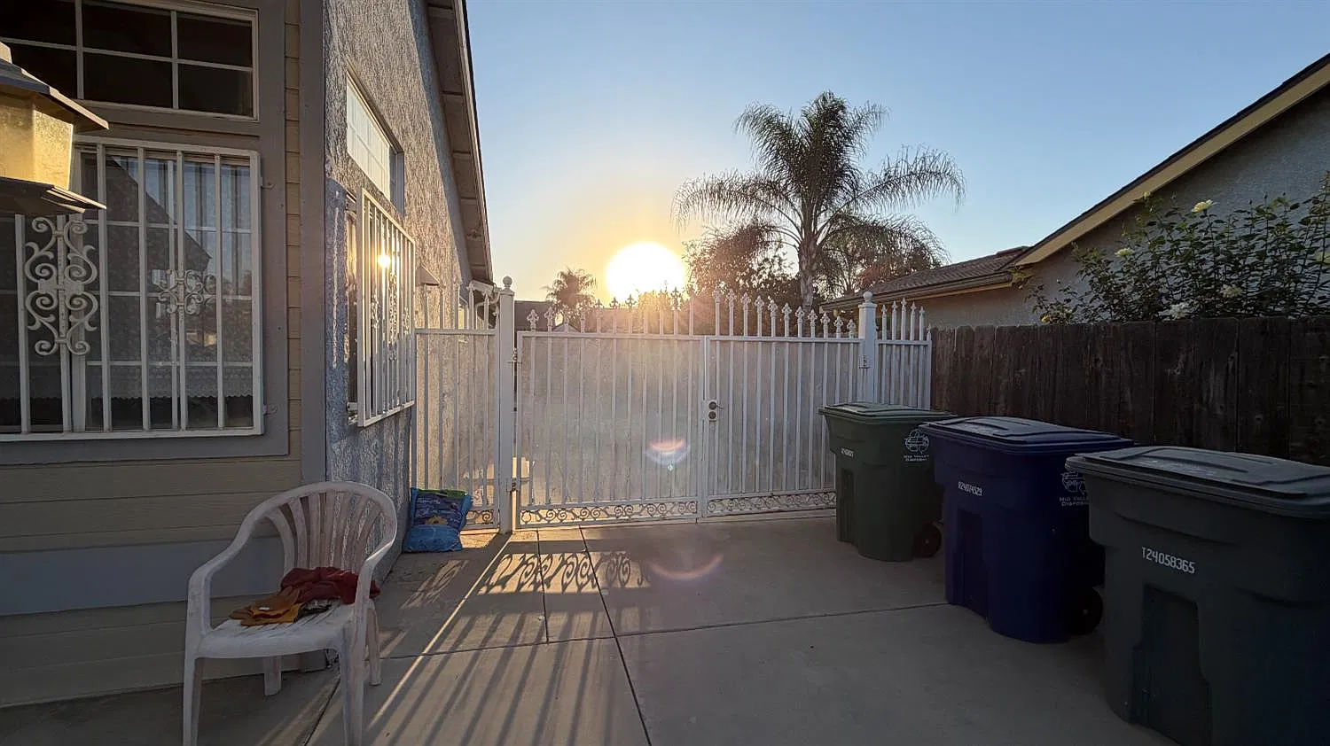 4 bed, 2121 sqft, $2,500 — Photo 3