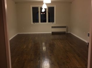 11 Andrew St, Bayonne, NJ 07002