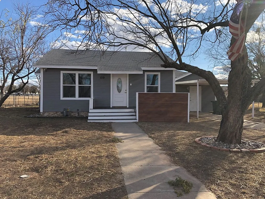 4 bed, 1802 sqft, $1,650 — Photo 1