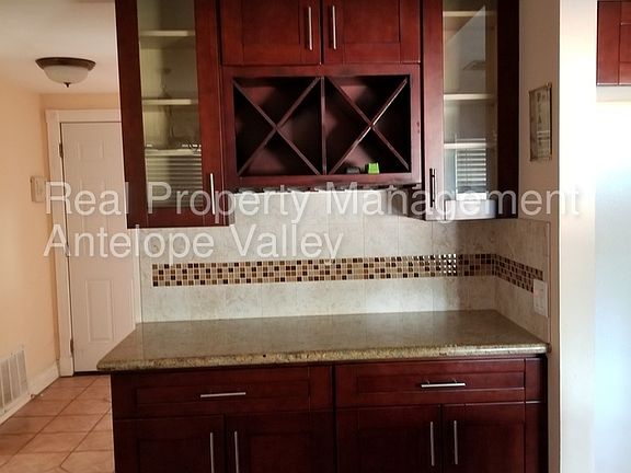 5th image of 43416 Elizabeth Ln