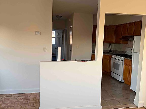 2nd image of 7014 Amstel Blvd Floor 2