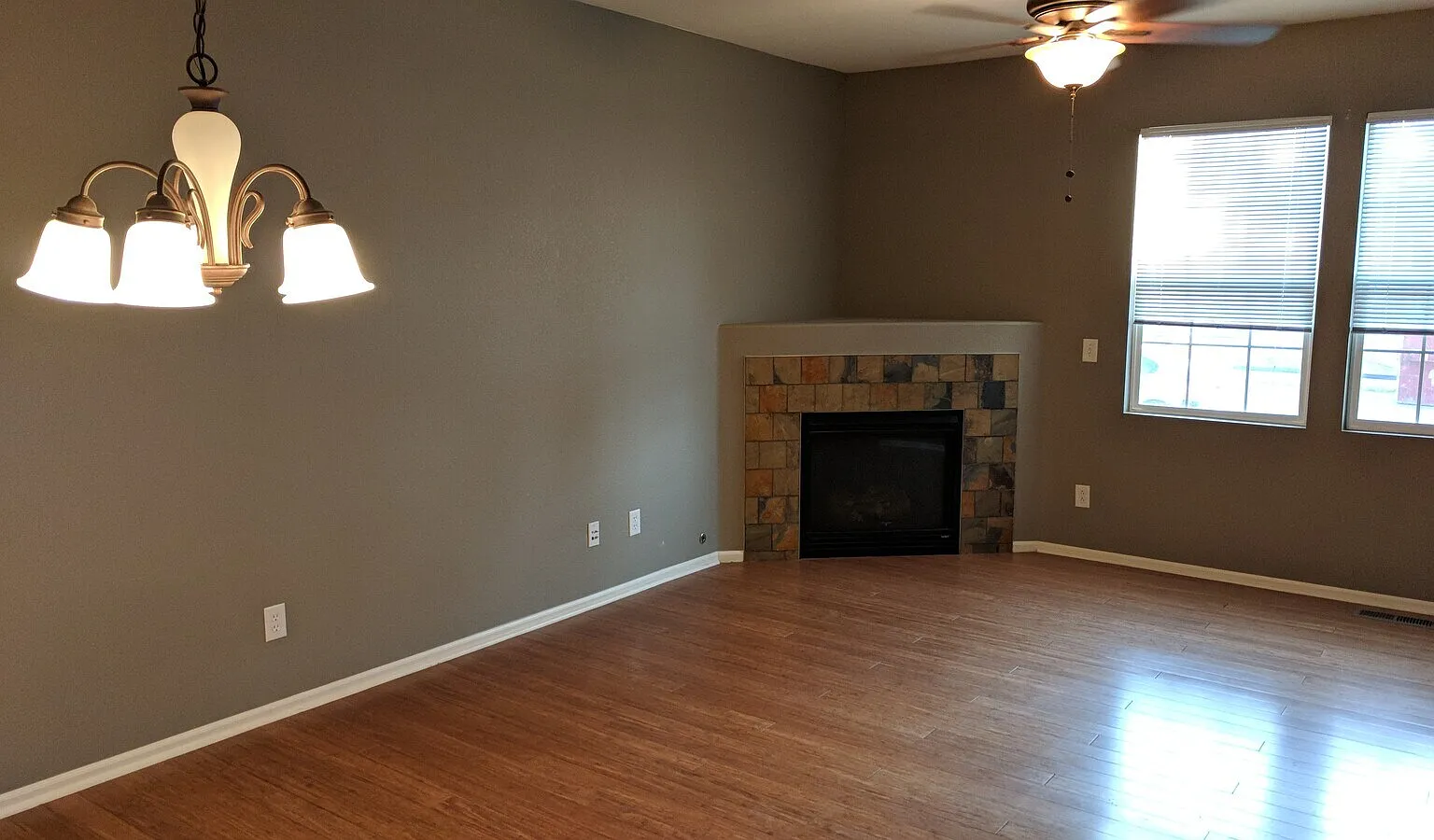 3 bed, 2.5 bath, 1590 sqft, $2,550 — Photo 1