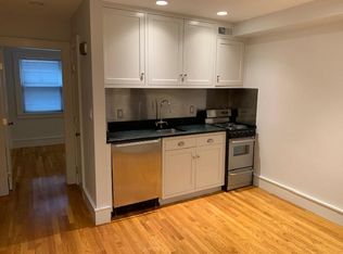 11 Thacher Ct #101RR, Boston, MA 02113