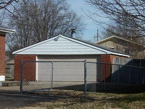 2nd image of 6215 Maywick Rd