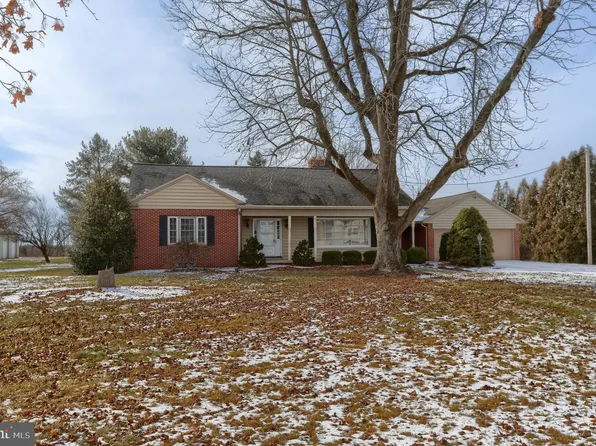 514 N 2nd St, Bainbridge, PA 17502