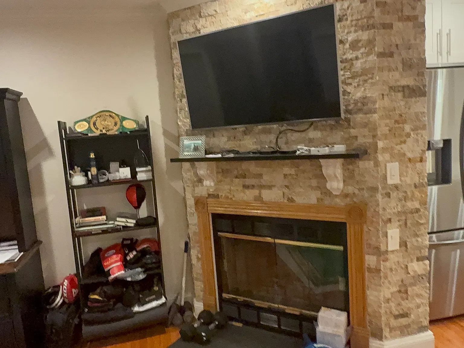 3 bed, 1.5 bath, 1241 sqft, $4,950 — Photo 4