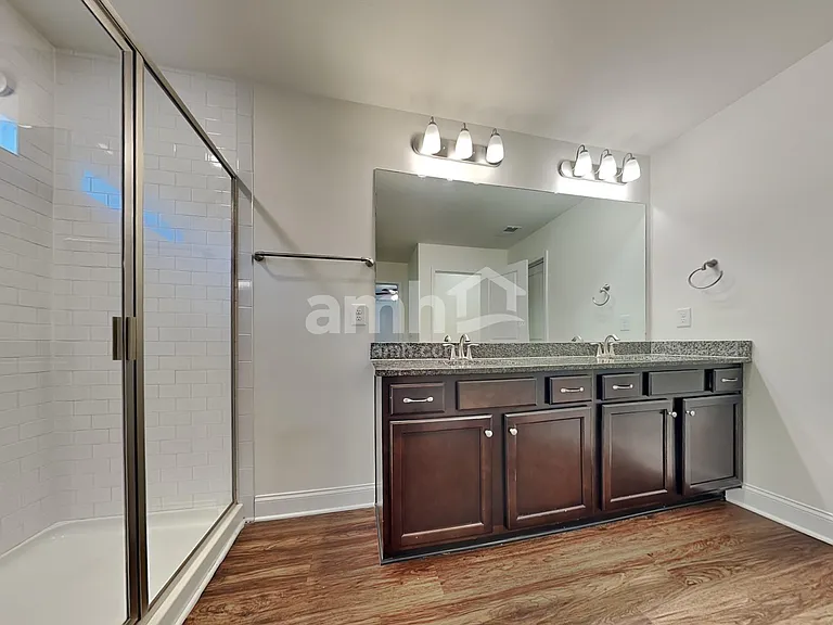 1120 Ashlyn Ct — Photo 12