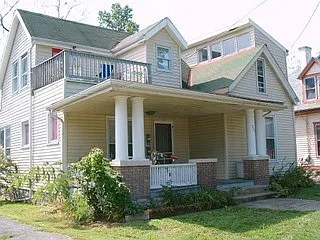 560-2 E. High St. Available Fall 2027 — Photo 2