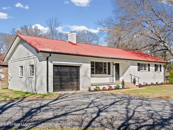 2nd image of 236 Brownsferry Rd