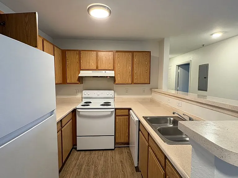 Highlands Apts — Photo 2