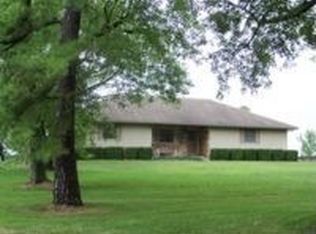 40 Bishop Dr, Eldon, MO 65026
