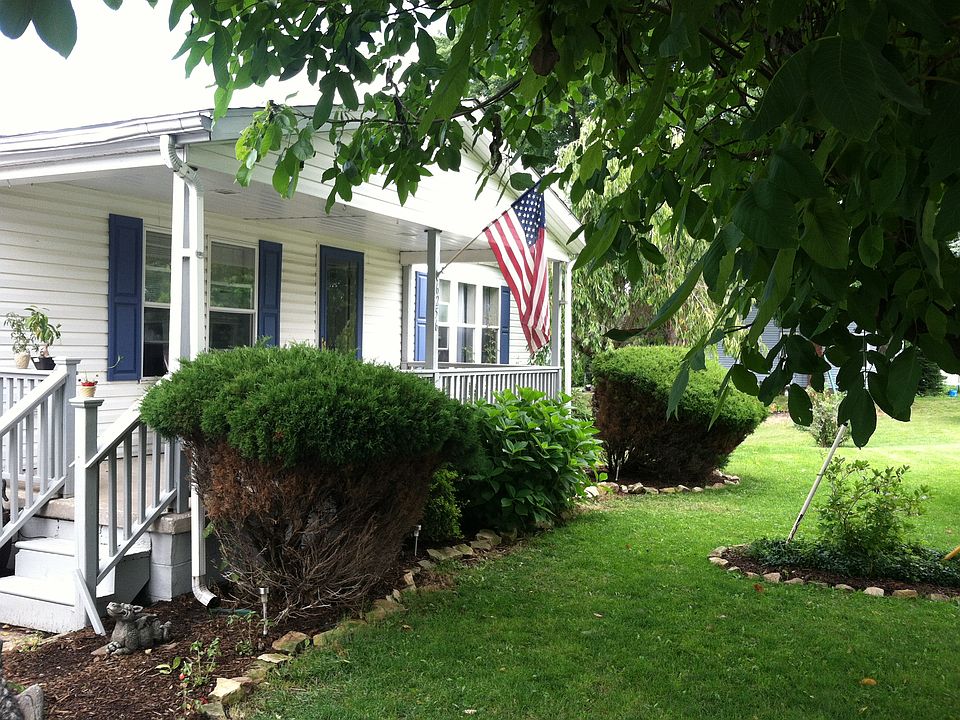Front view from driveway