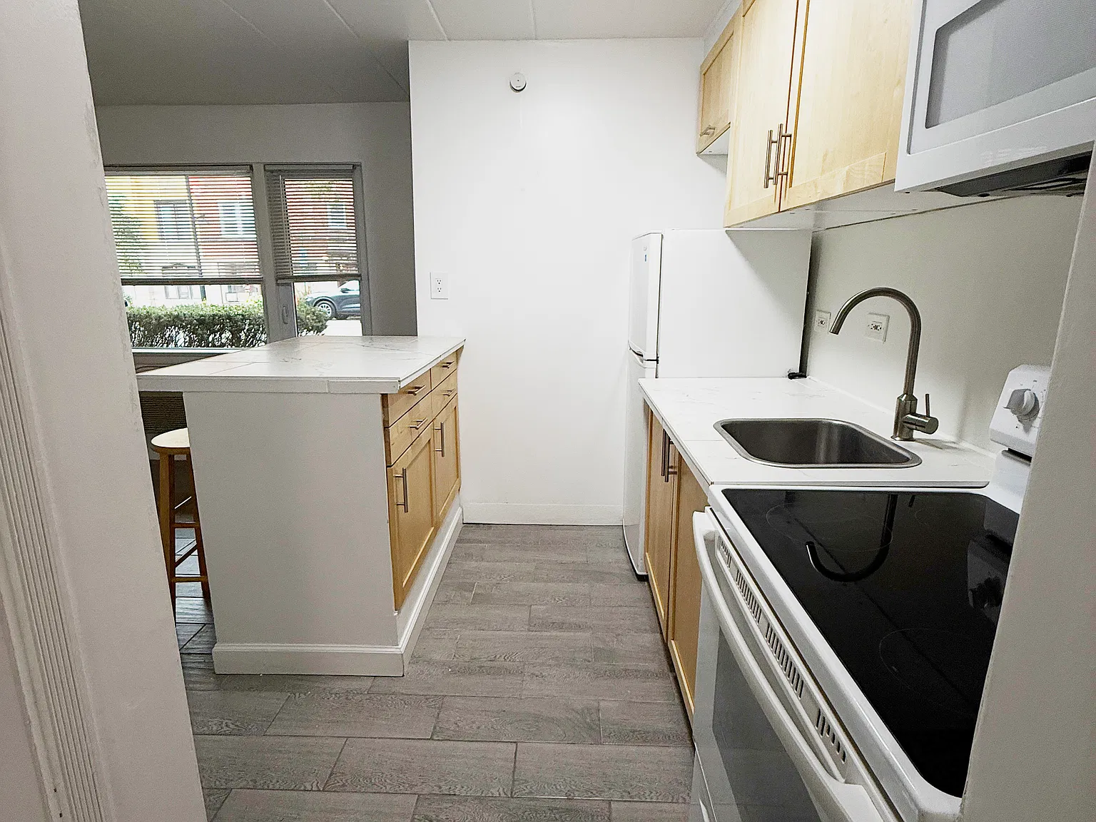 1 bed, 600 sqft, $1,450 — Photo 3