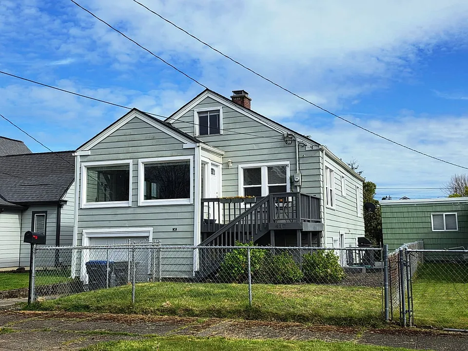 417 Simpson Ave