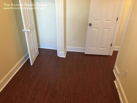 5th image of 74 Joy St #16