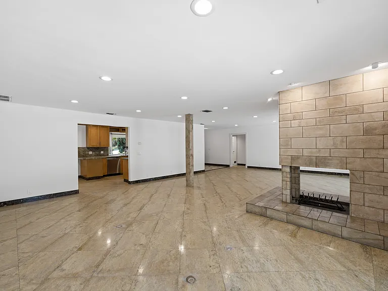 5919 Rolling Rd — Photo 7