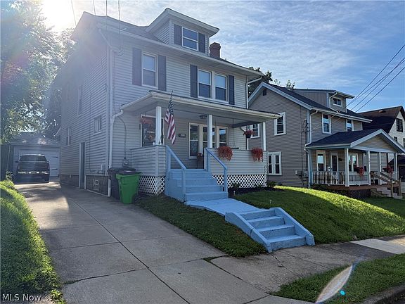 2nd image of 203 24th St NW