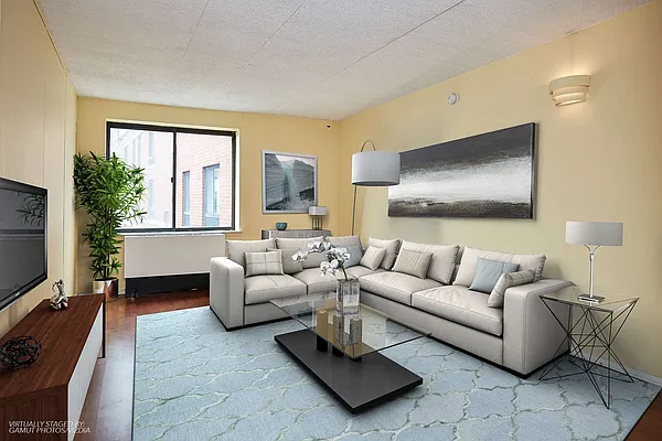 Rented by Compass | media 22