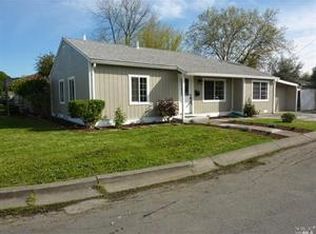 1 Birch Pl, Napa, CA 94558