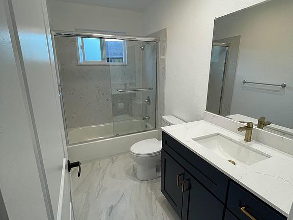 3rd image of 688 San Luisito Way