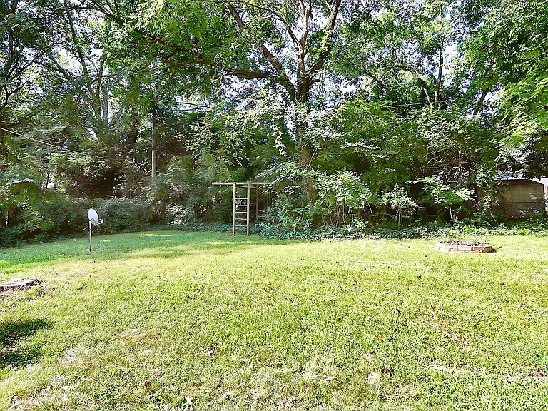 228 Seneca Pl — Photo 34