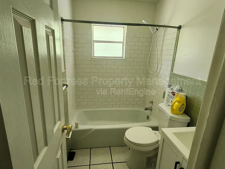 19095 Holly Rd — Photo 5