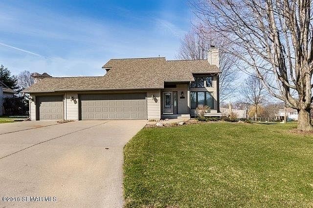 1st image of 1343 Highland Dr