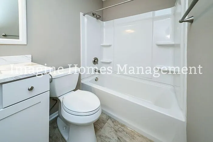 9421 Fairfield Dr — Photo 13