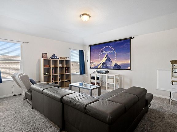 3rd image of 14029 Heartland Dr
