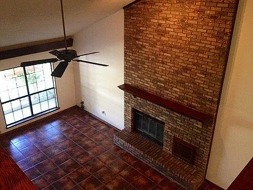 636 Fir Ave — Photo 3