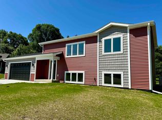 473 Bauer Ln, Rio, WI 53960
