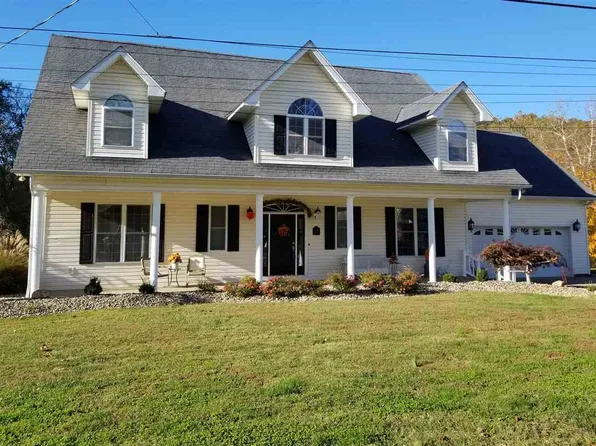 19 Deer Run Rd, Barboursville, WV 25504