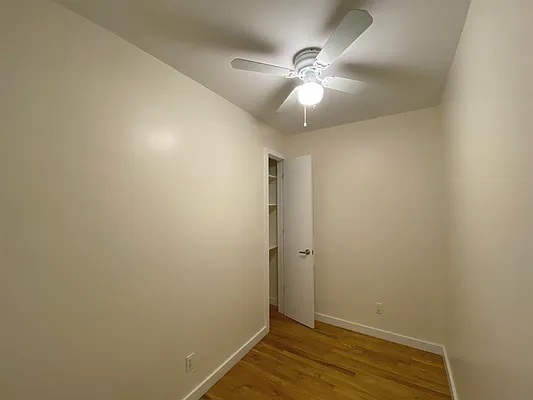 Rented by EXR | media 6