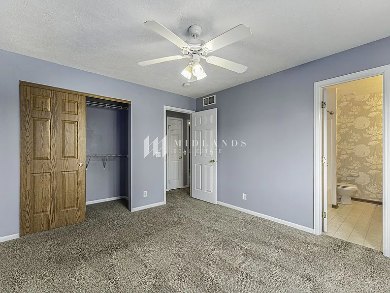 2704 Michaela St — Photo 11