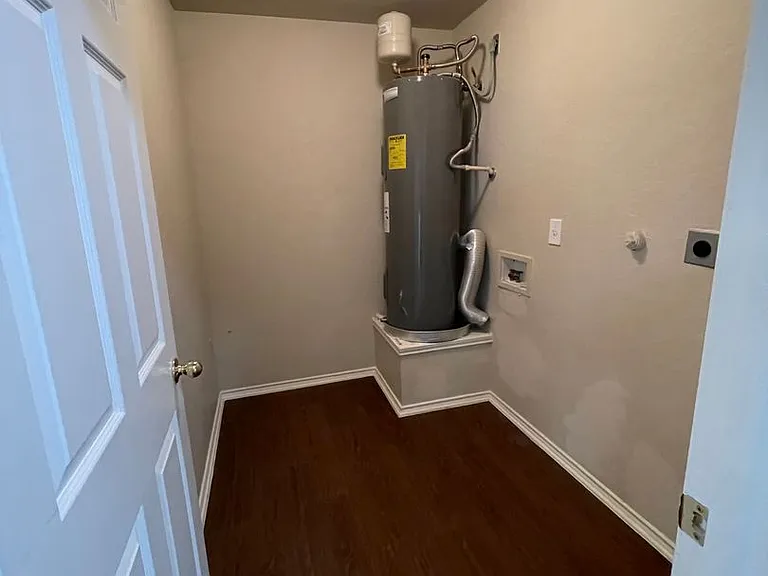 8418 Dusty Rdg — Photo 12