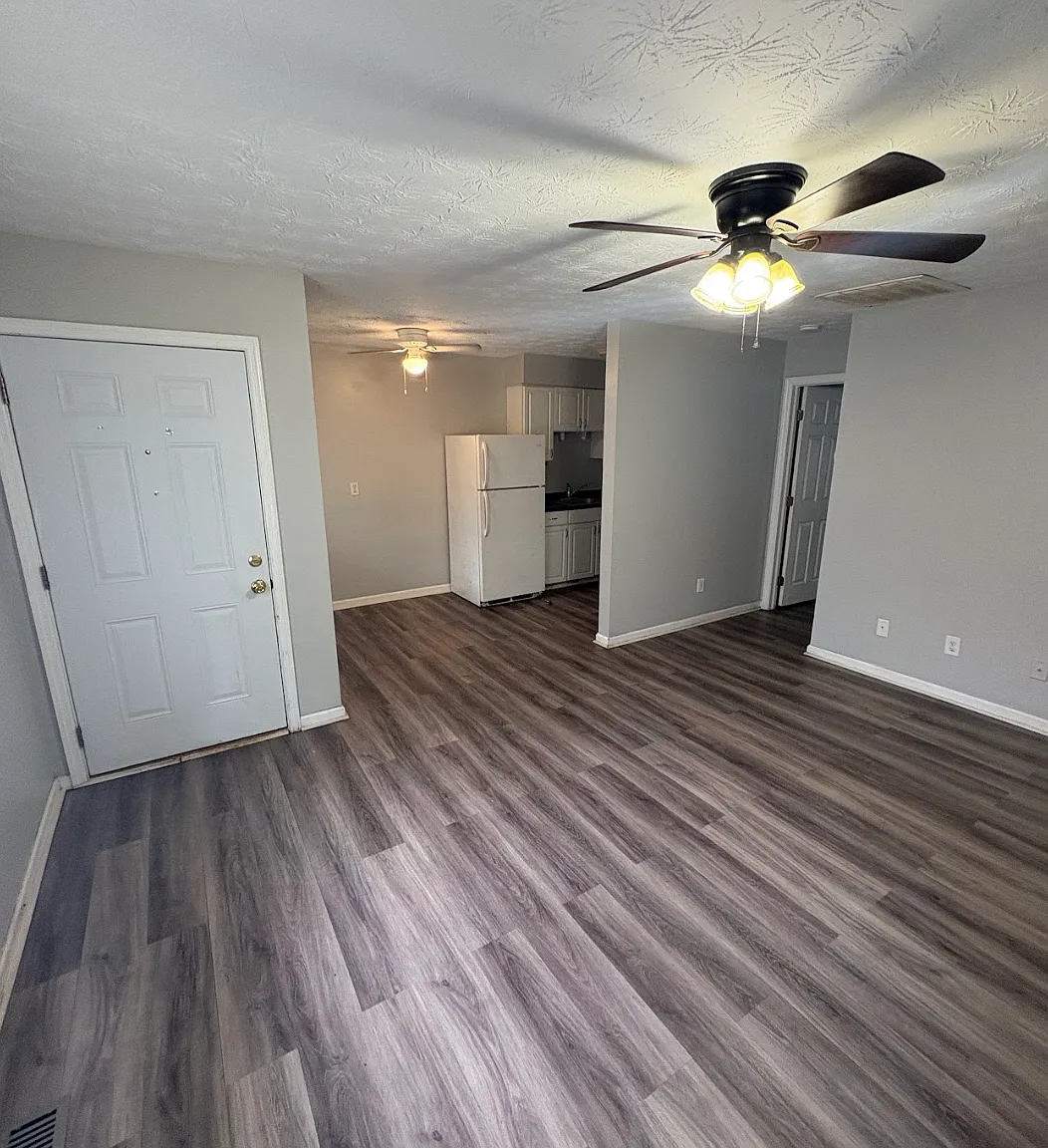 2029 Mayfair Road - 2 — Photo 3