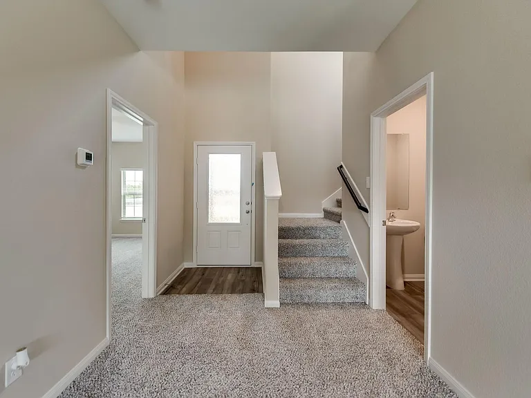 309 Sweet Pea Ln — Photo 2