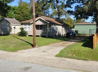 902 Martin St, Houston, TX 77018