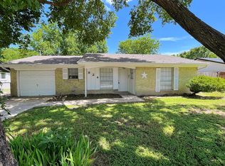 824 Johnnie Row, Seagoville, TX