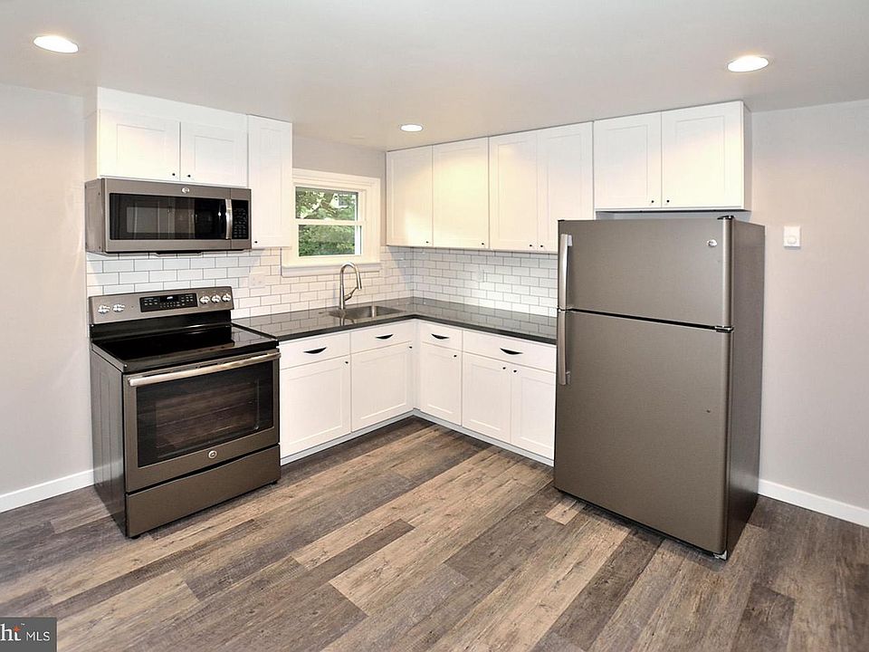 1st image of 229 N Kent St APT 4