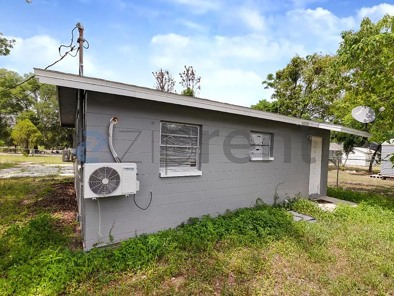 1715 Martin Luther King Jr Blvd — Photo 14