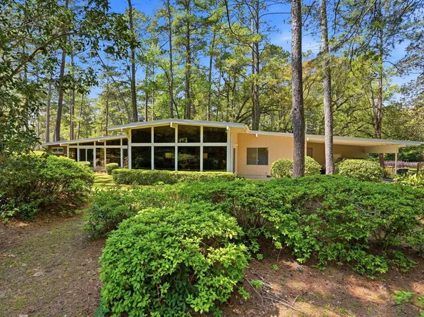 810 Middlebrooks Cir, Tallahassee, FL 32312