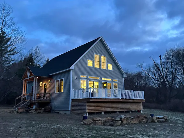 386 Old Chesham Road, Marlborough, NH 03455