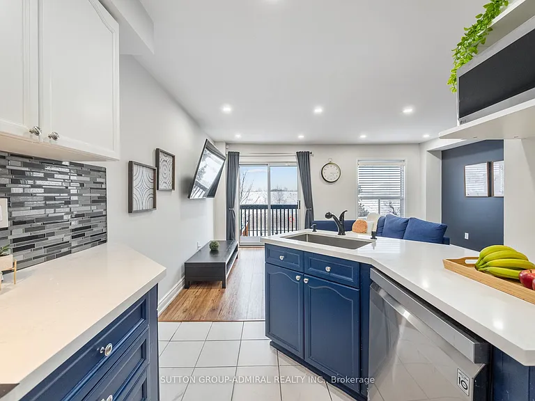 81 Parktree Dr — Photo 5