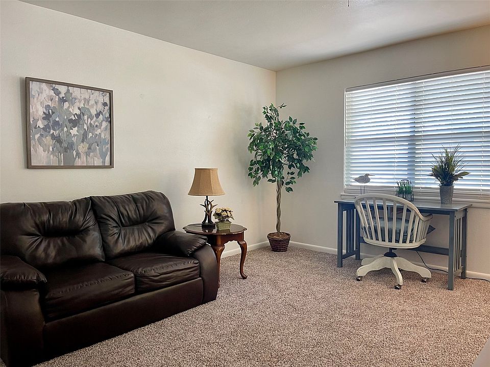 1st image of 7917 Chaparral Dr