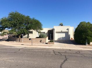 516 W Via Alamos, Green Valley, AZ 85614