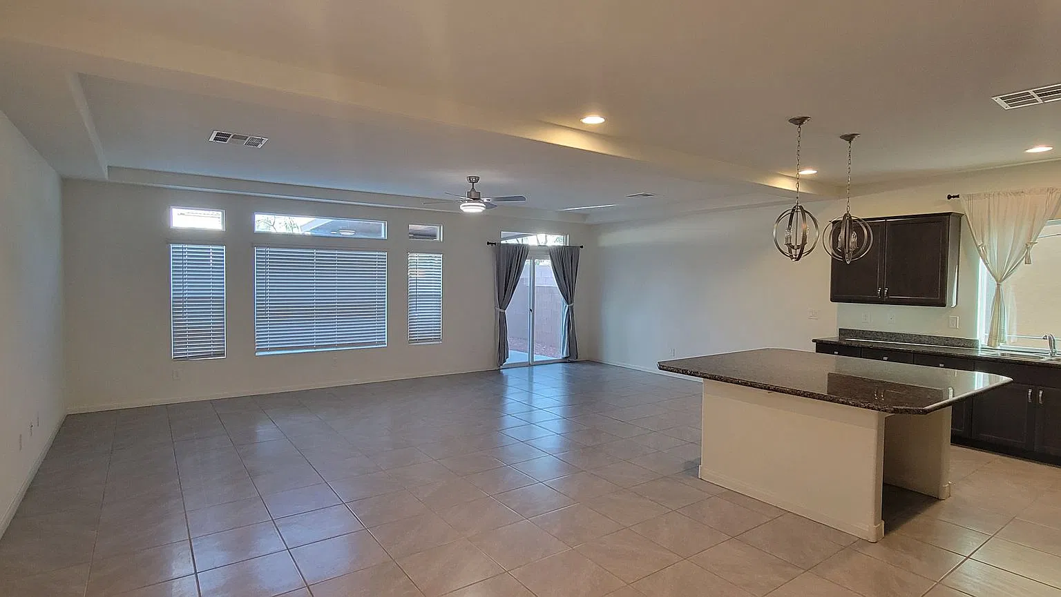 Executive Living in SW Las Vegas — Photo 4